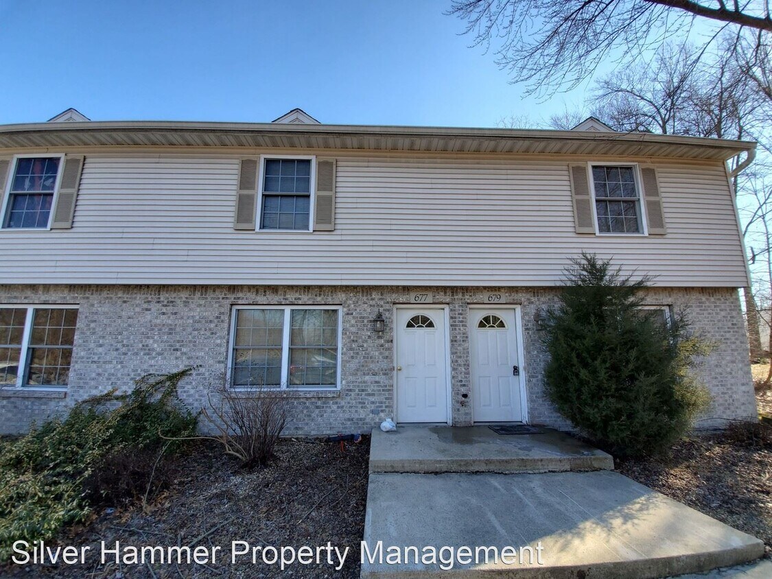 Primary Photo - 3 br, 1.5 bath House - 679 Wood Street