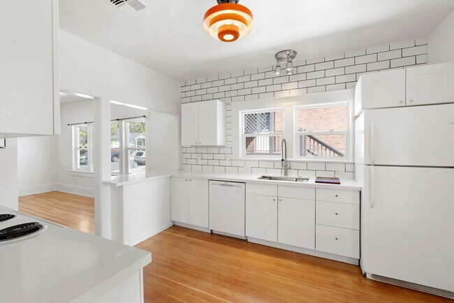 Foto del edificio - 412 Roberts St