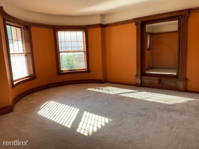 Primary Photo - 4012-4014 N Sheridan Rd