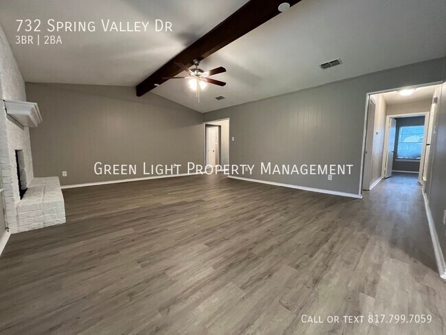 Building Photo - 732 Spring Valley Dr