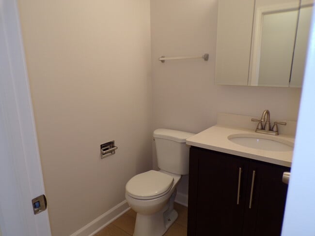 Building Photo - 3364 Blue Ridge Dr