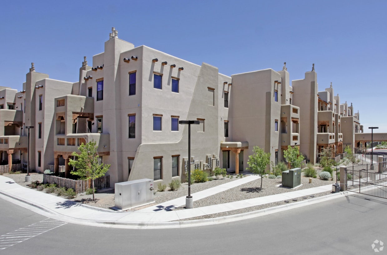 Alameda Santa Fe Condominiums Apartments in Santa Fe, NM