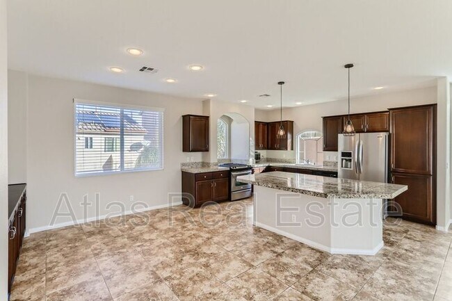 Foto del edificio - 5990 Mendocino Hill Ave