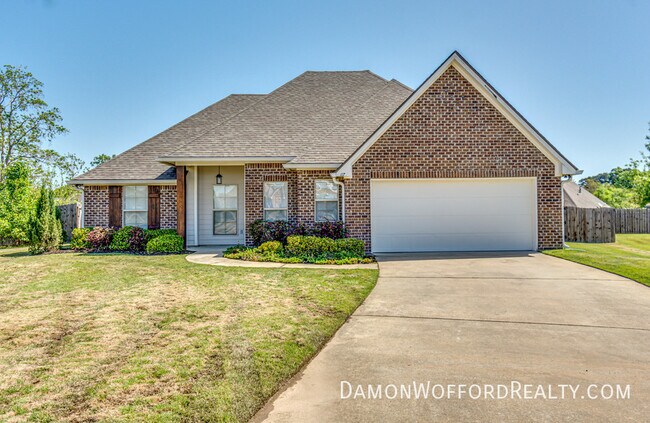 Building Photo - 117 Windy Hollow