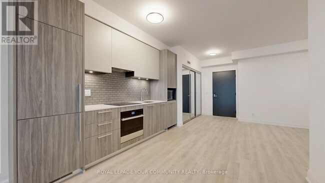 Building Photo - 65 Broadway Ave