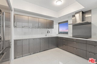 Building Photo - 13700 Marina Pointe Dr