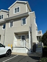 Building Photo - 219 N 36th Ave