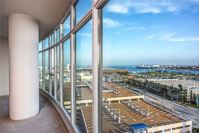 Building Photo - 411 W Seaside Way