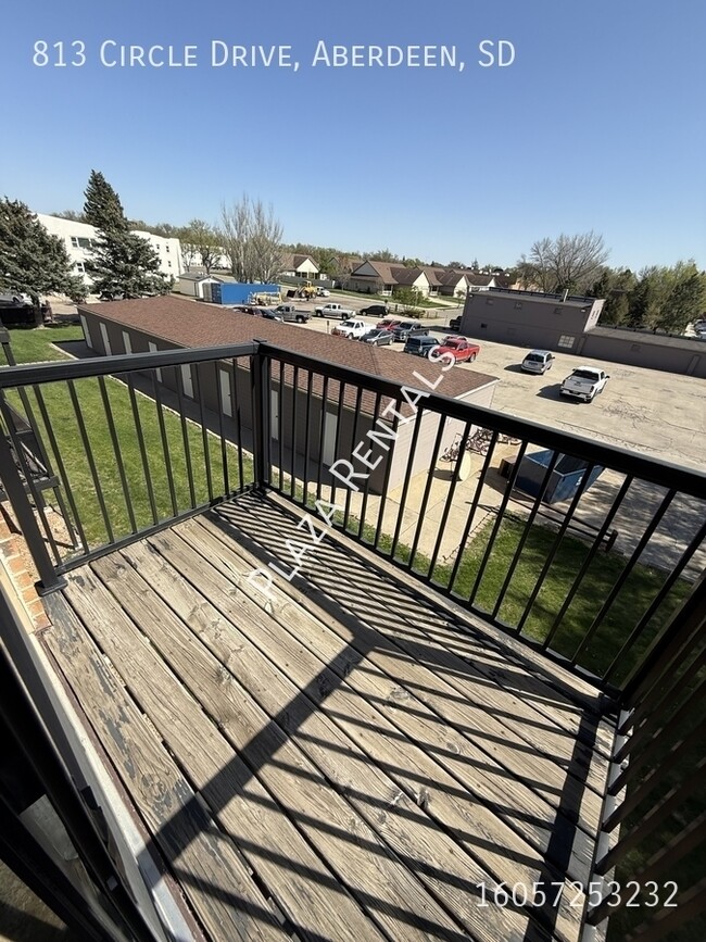Foto del edificio - 307 11th Ave NW
