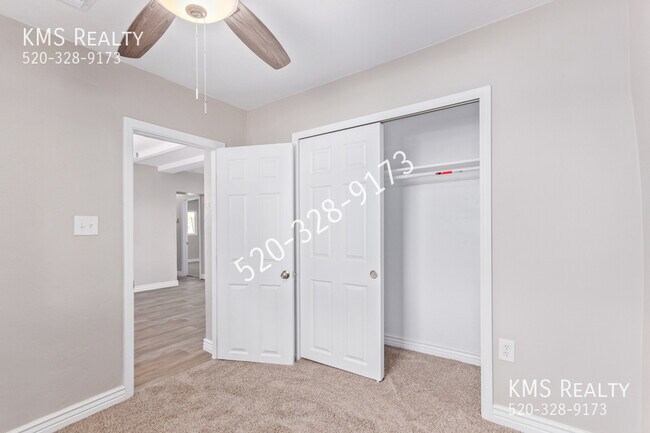 Building Photo - 4213 S Lundy-