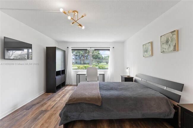 Foto del edificio - 12750 SW 4th Ct