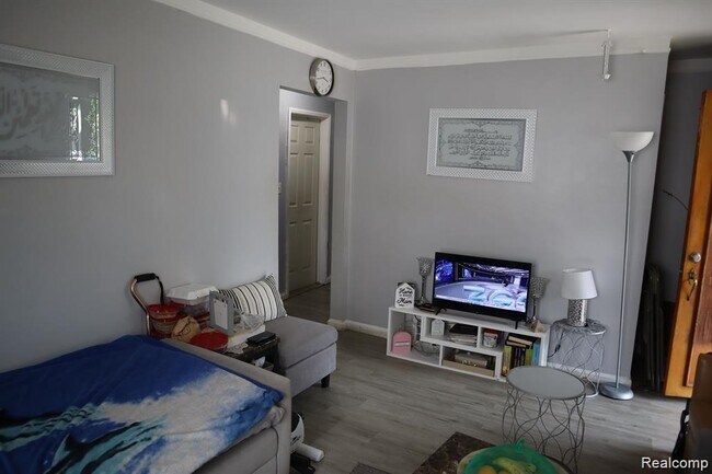 Foto del edificio - 6216 Westwood St