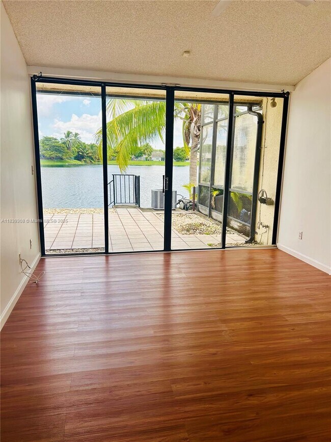 Foto del edificio - 12457 SW 147th Terrace