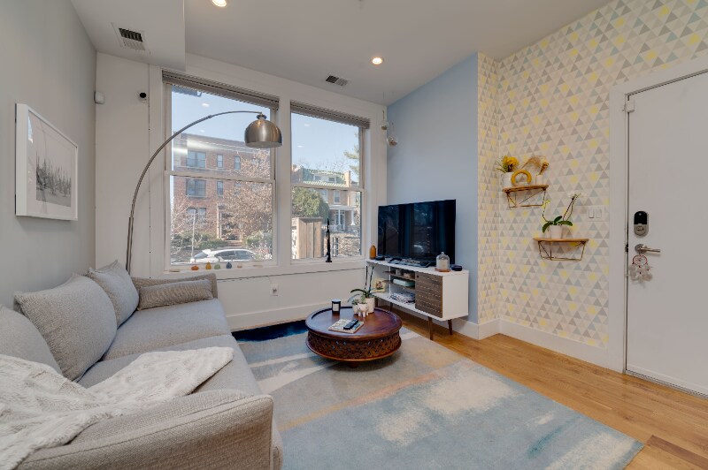 Foto principal - 254 15th St SE