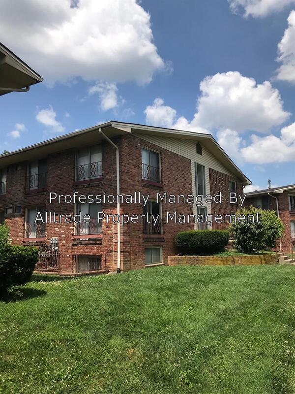 Primary Photo - 1582 Martha Ct