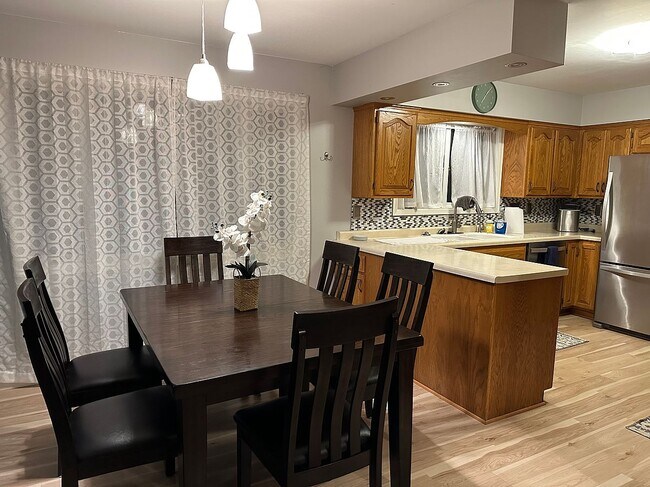 Área de comedor - 1917 6th St SW