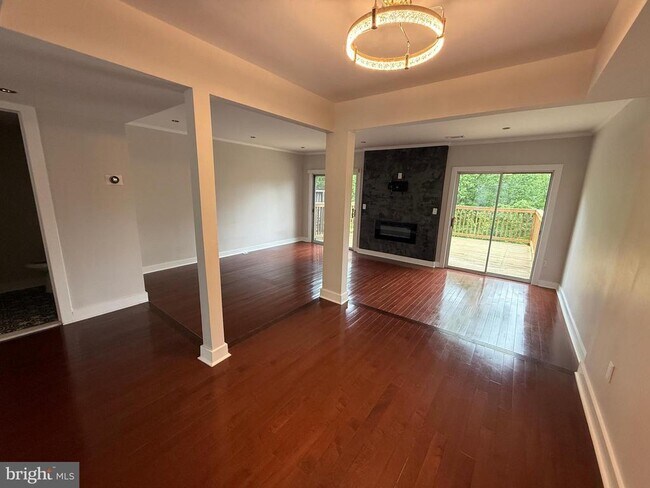 Foto del edificio - 7806 Whistling Pines Ct