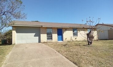 Building Photo - 117 Yorkshire Dr