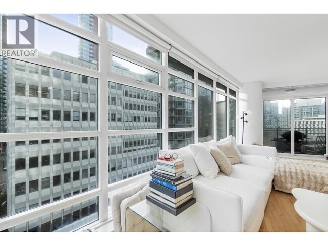 Building Photo - 1205 W Hastings St