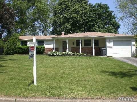 Building Photo - 39 University Heights Dr