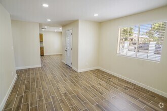 Building Photo - 10561 El Dorado Ave
