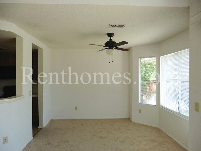 Foto del edificio - 10669 Glendover Ln