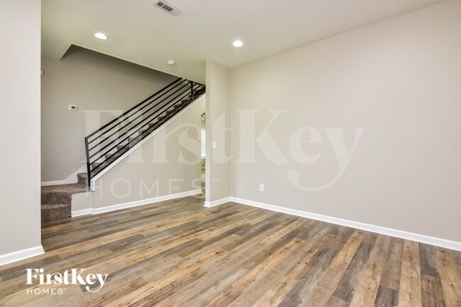 Foto del edificio - 6188 Leverett Dr