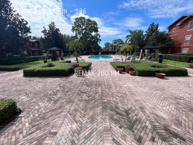 Building Photo - 122 Vista Verdi Cir
