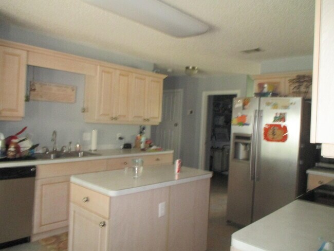 Foto del edificio - 8130 Country Bay Blvd