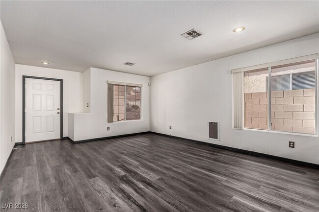 Foto del edificio - 1828 Vista Pointe Ave