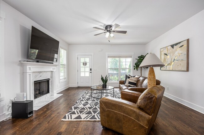 Foto del edificio - 6014 California Ave