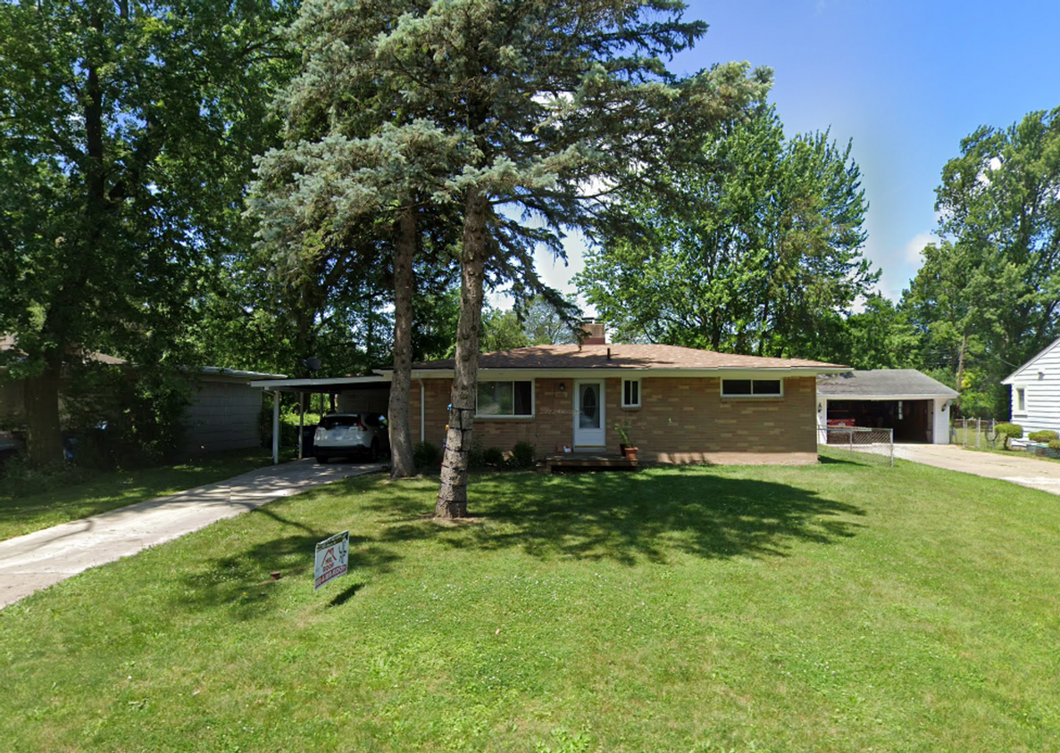 Primary Photo - Three Bedroom Ranch Home - AA/Pittsfield T...