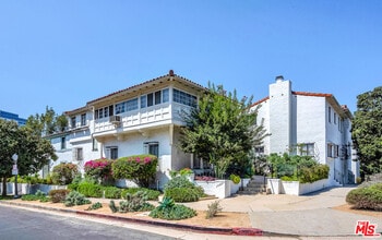 Building Photo - 10801 Lindbrook Dr