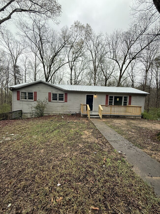 Building Photo - 5616 Cruce Rd