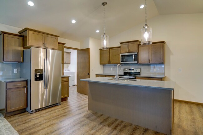 Foto del edificio - 440 Odyssey Ct