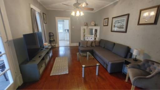 Foto del edificio - 2611 Commerce Blvd