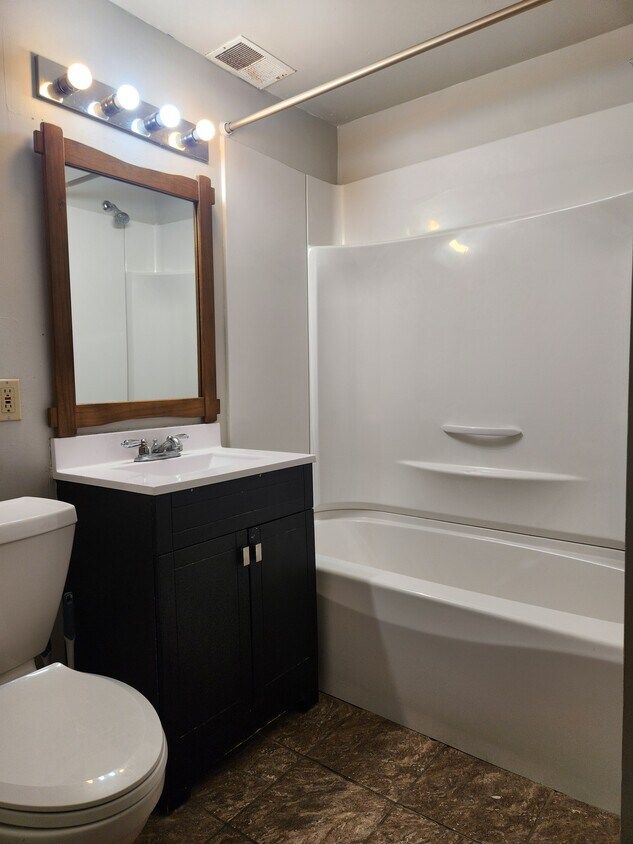 Foto principal - 578 W 6th St