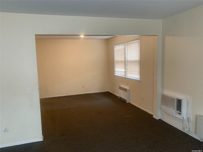 Building Photo - 148-08 84th Dr