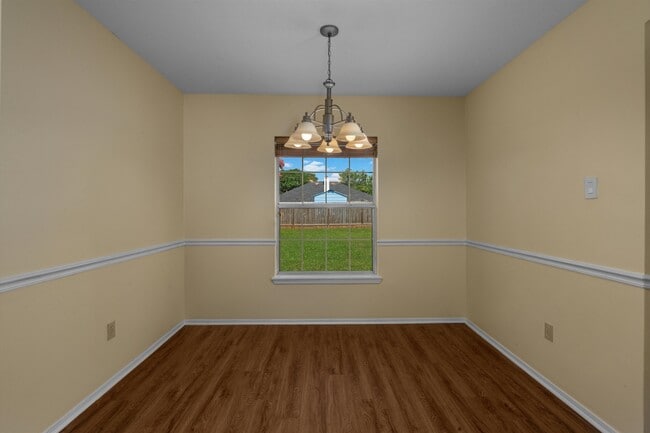 Building Photo - 4912 General Polk Dr