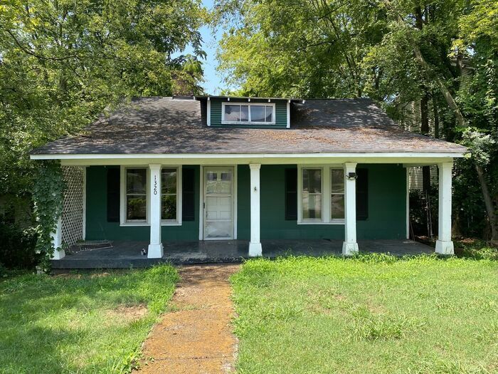 Foto principal - FOR RENT - Cute 2 Bedroom House in East Na...