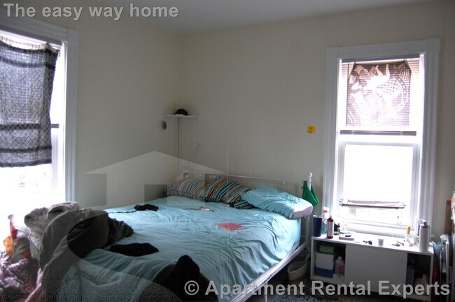 Building Photo - 14A Cottage Ave Unit #2