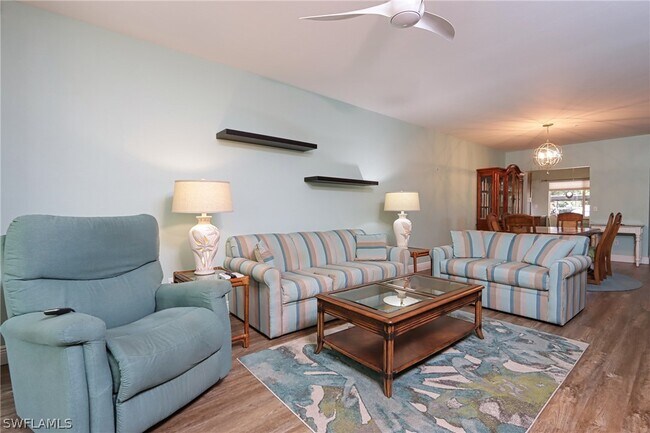 Building Photo - 14801 Park Lake Dr