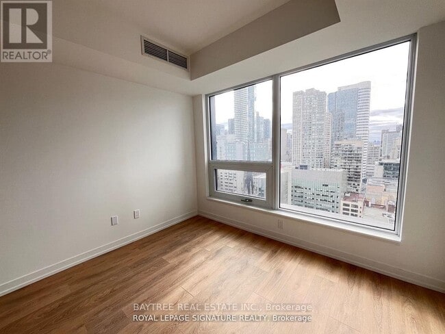 Building Photo - 82 Dalhousie St