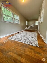 Building Photo - 918 N 31st St