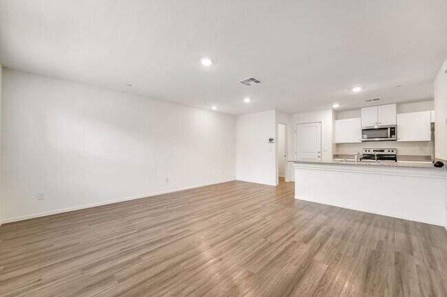 Foto del edificio - 3717 Celesta Vis St
