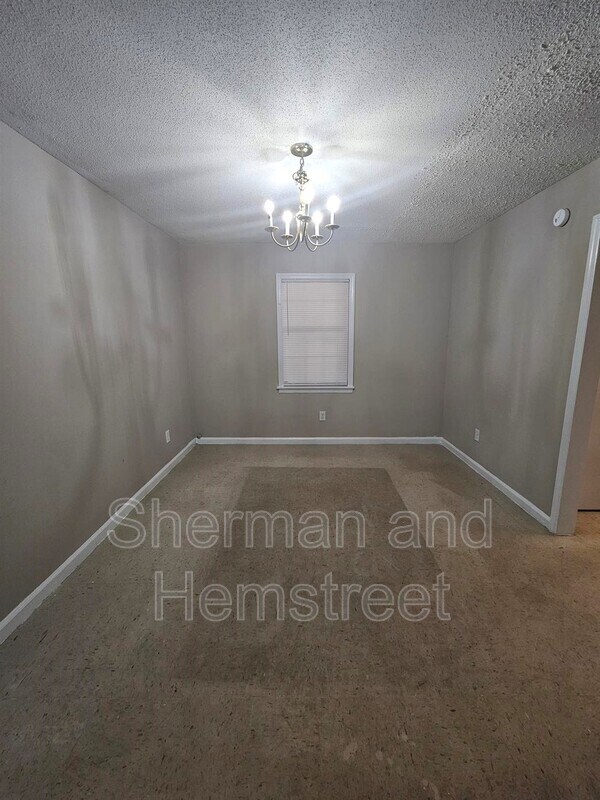 Foto del edificio - 2738 Blount Ave
