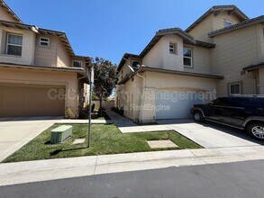 Building Photo - 24724 Ambervalley Ave