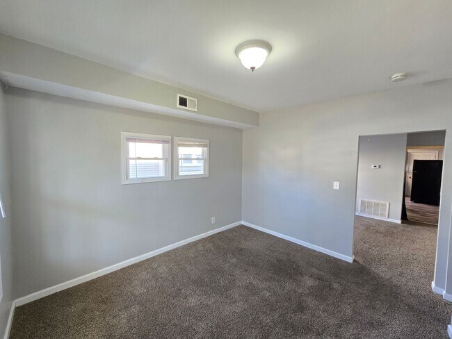 Building Photo - 115 N 46th St