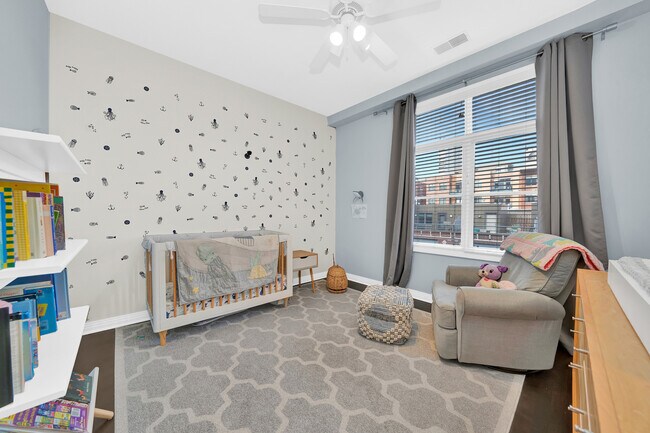 Foto del edificio - 550 W Fulton St