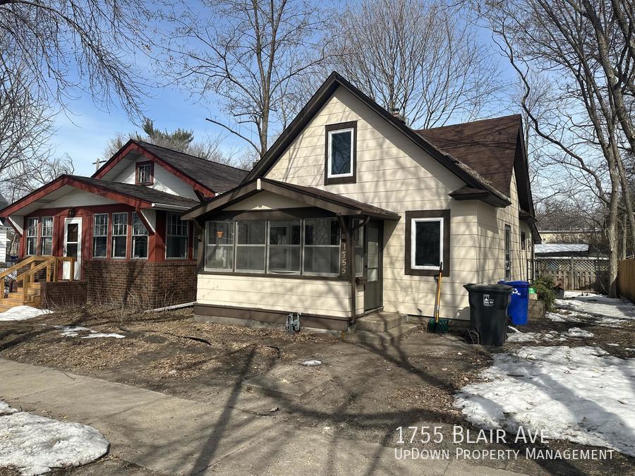 Primary Photo - 1755 Blair Ave
